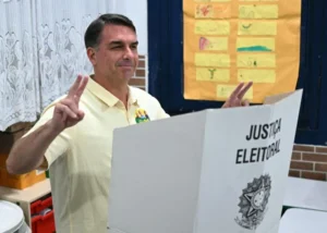 1_afp__20261004__d27g2z4__v1__highres__brazilelectionvote-12057527.webp